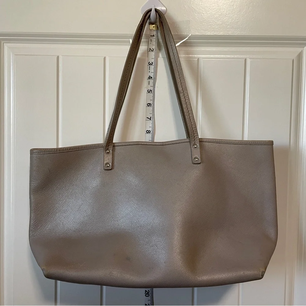 Salvatore Ferragamo gold Leather bag